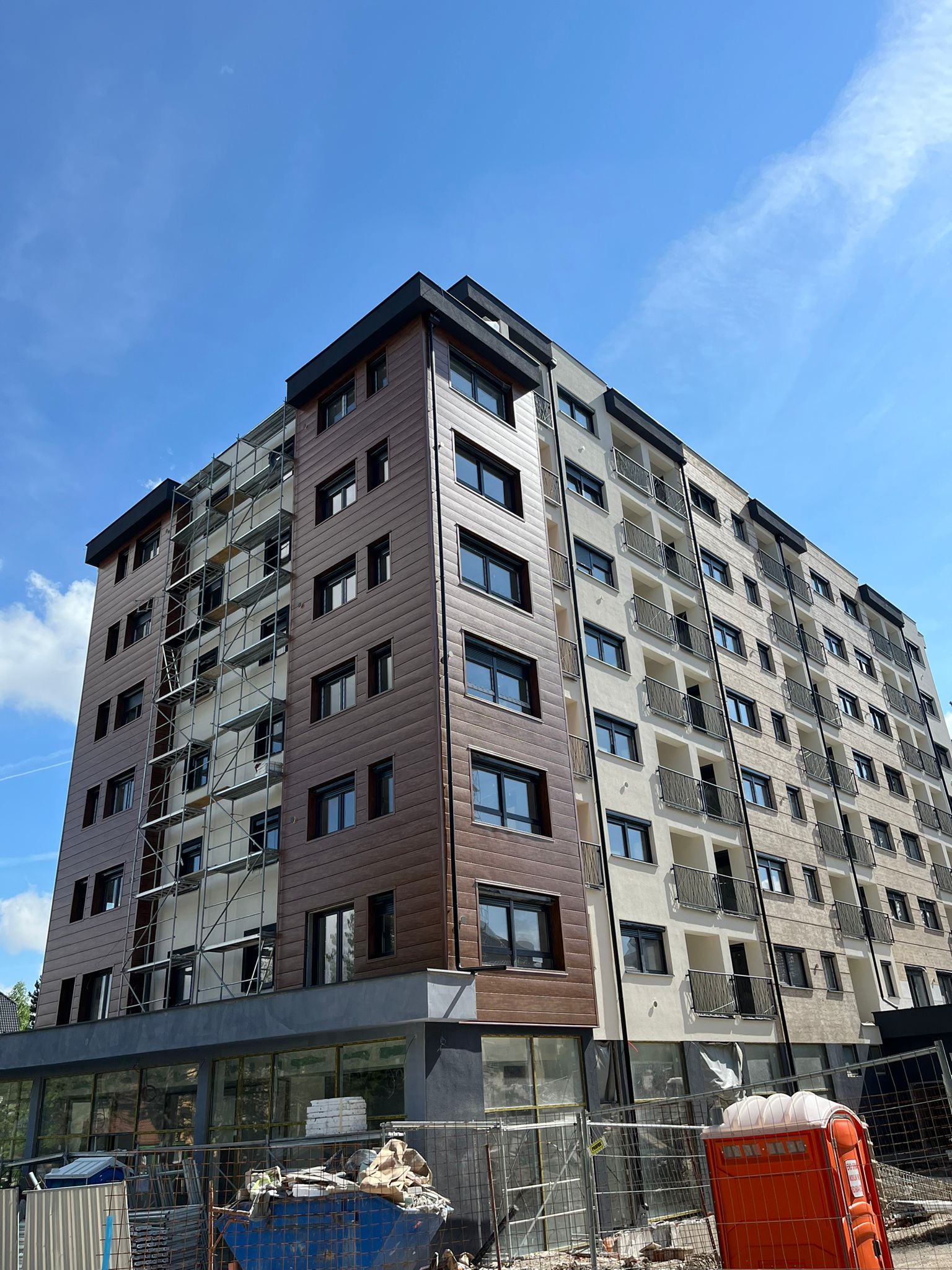 Referenca - Stambeno poslovni objekat Valvolin, Zlatibor